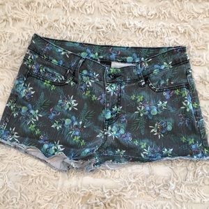 4/$20 Disney stitch jean shorts
